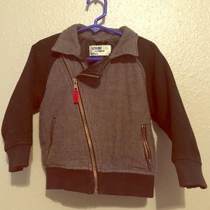Child’s Jacket 2T Black and Gray -working zipper